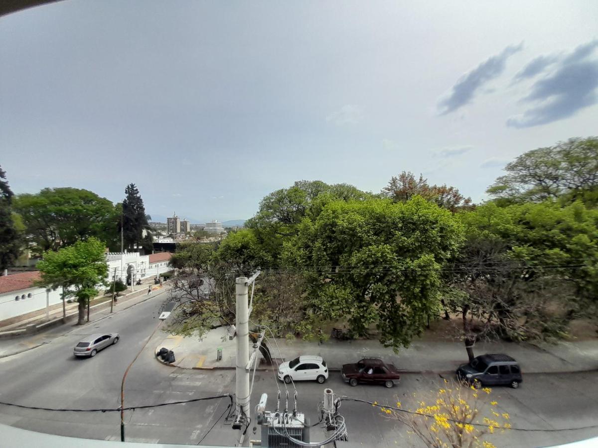 Departamento Centrico Plaza Alvarado Con Cochera Salta Esterno foto