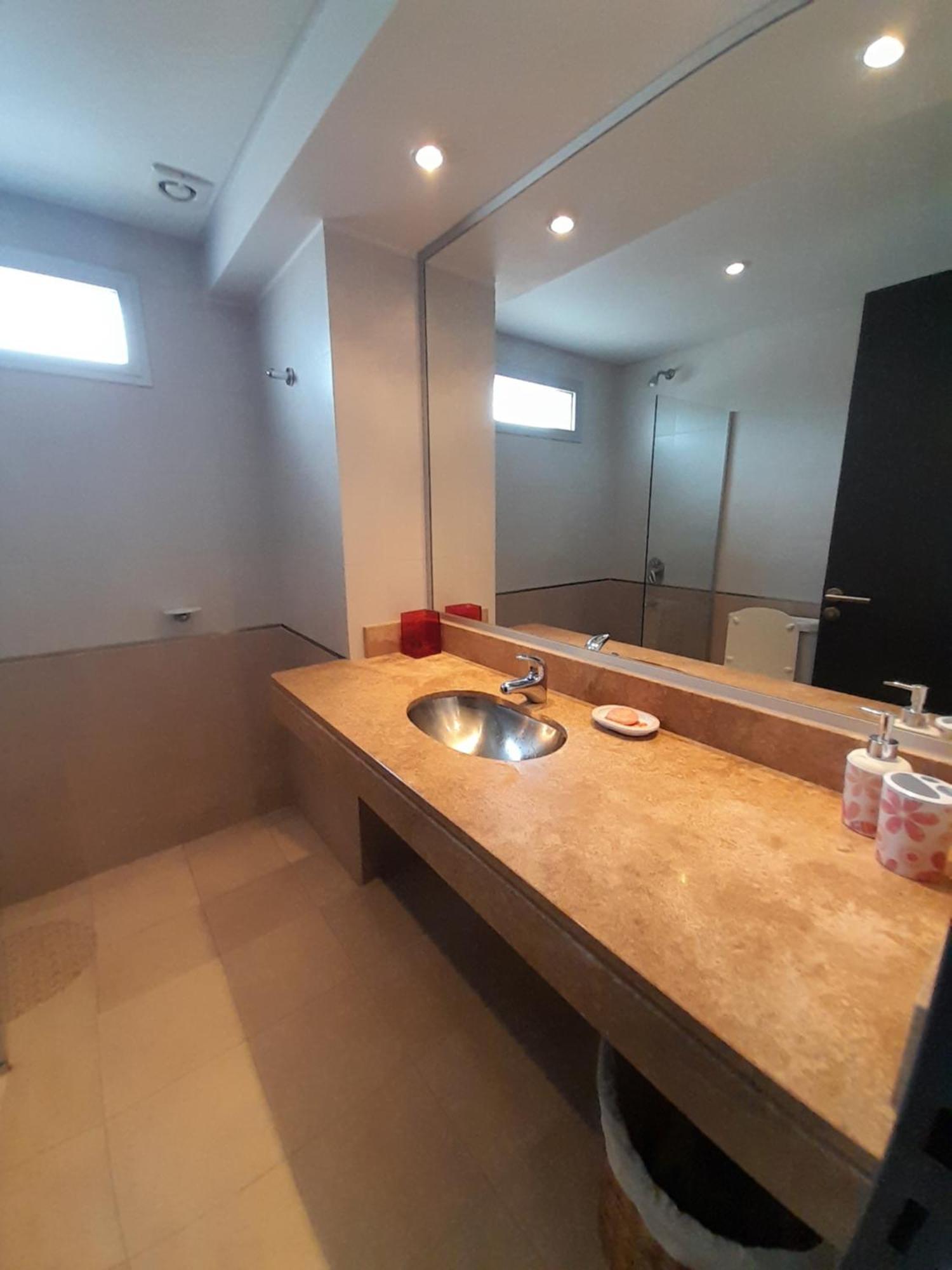 Departamento Centrico Plaza Alvarado Con Cochera Salta Esterno foto