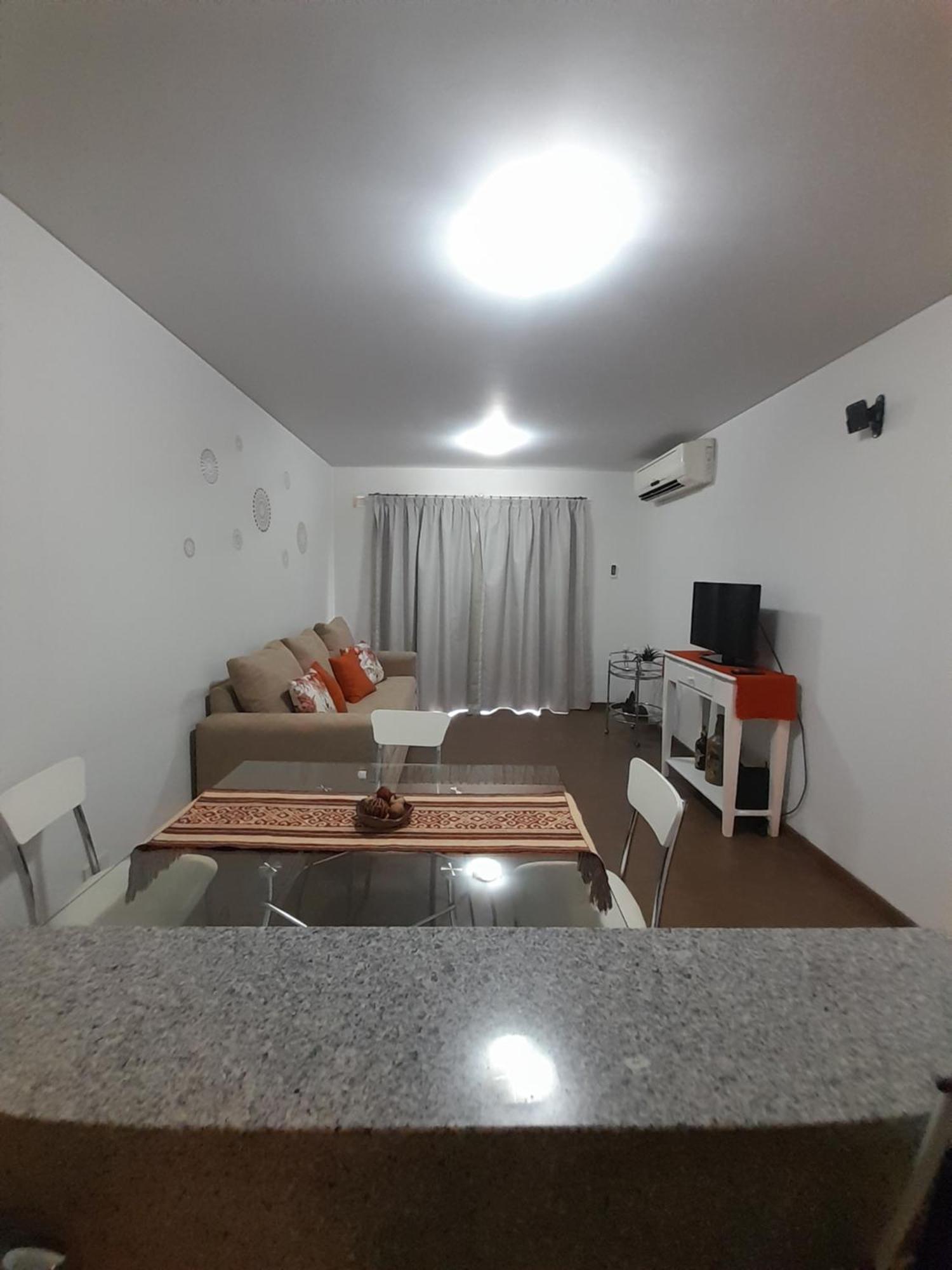 Departamento Centrico Plaza Alvarado Con Cochera Salta Esterno foto